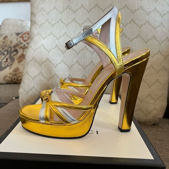 Gucci Sandals Two Tone Gold And Silver Authentic Size 37.5 - Picture 1 of 12